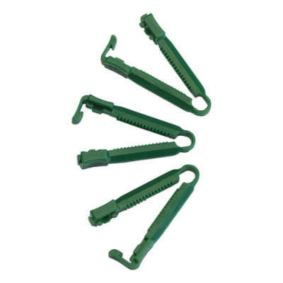 Catheter clamps - disposable lock tight and made of polypropylene, 100/box.