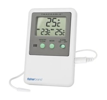 Digital traceable thermometer with short sensors